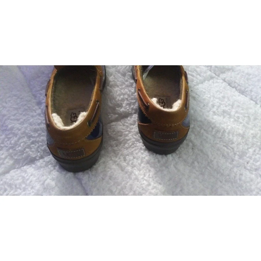 UGG rare moccasin